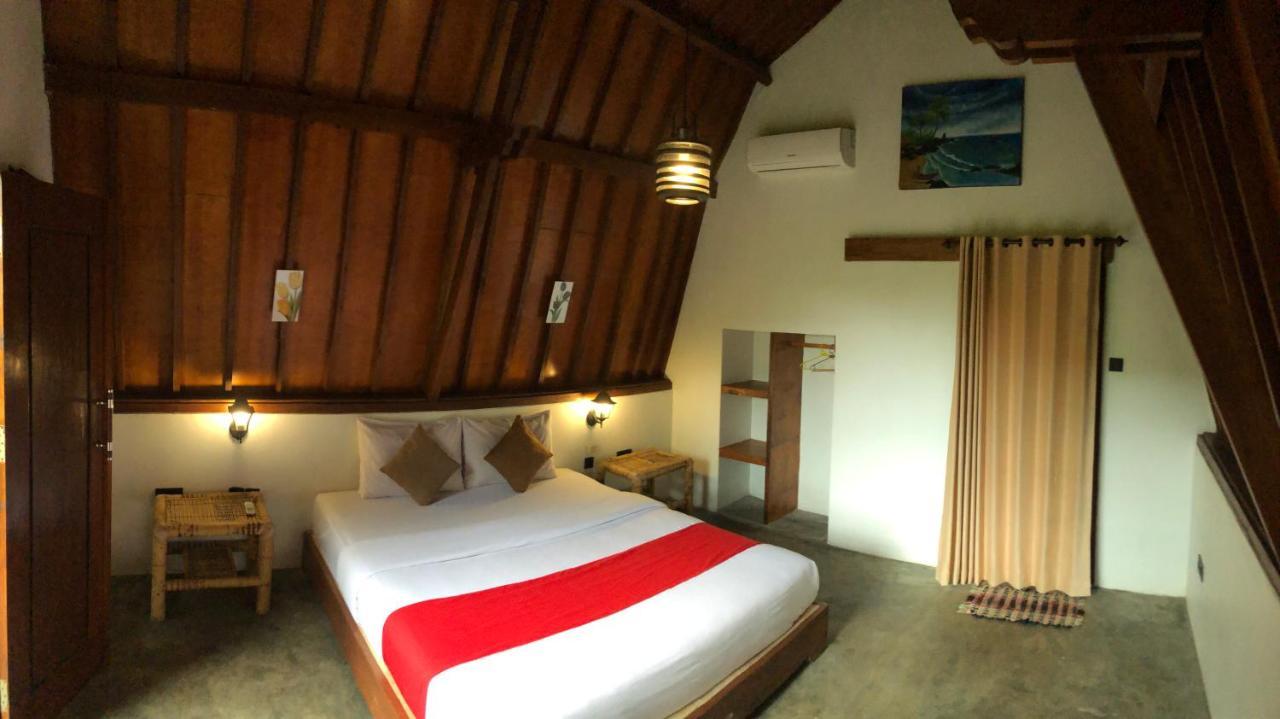 Tropical Sunday Bungalow - Surf And Stay Selong Belanak Exterior foto