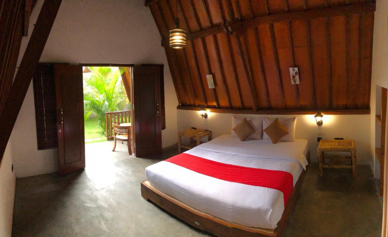 Tropical Sunday Bungalow - Surf And Stay Selong Belanak Exterior foto